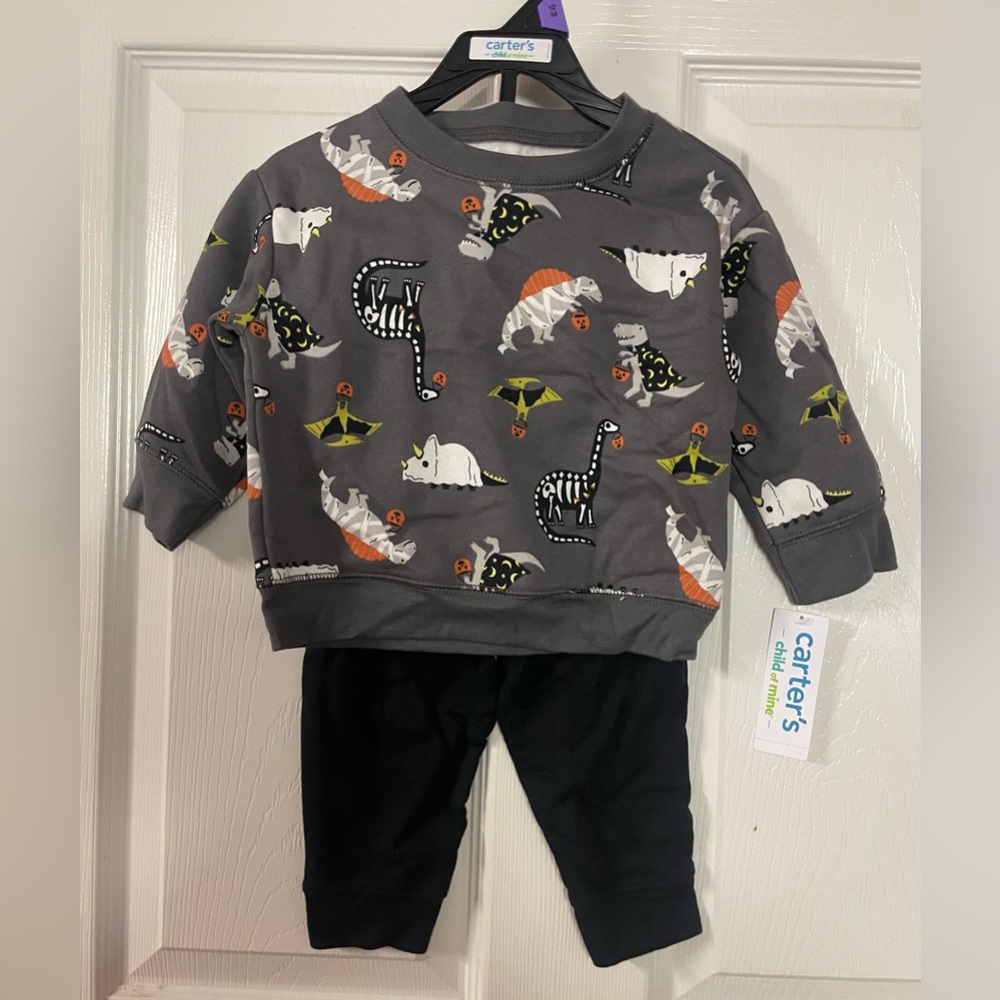 Carter's Child of Mine 12M Outfit with Halloween Dinosaurs! NWT!